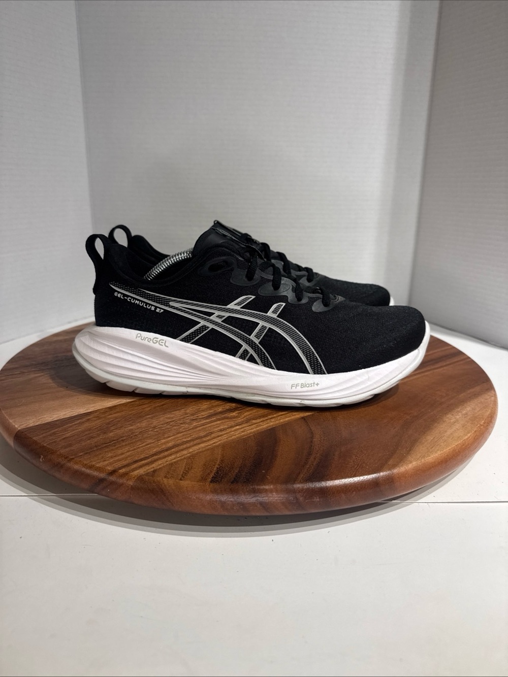 Asics Gel-Cumulus 27 Running Shoes Women's Size 9 Black Lace-Up Sneakers
